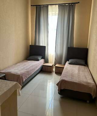 Гостевой дом Грибоедов Нижний Тагил 2-местный номер стандарт-1