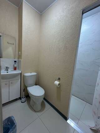 Гостевой дом Грибоедов Нижний Тагил 2-местный номер стандарт-3